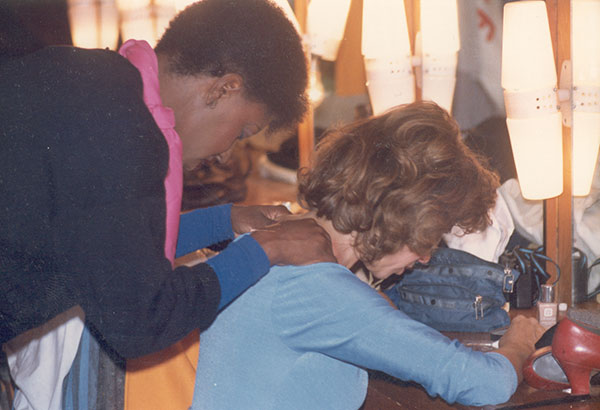 Nikki Grimes praying